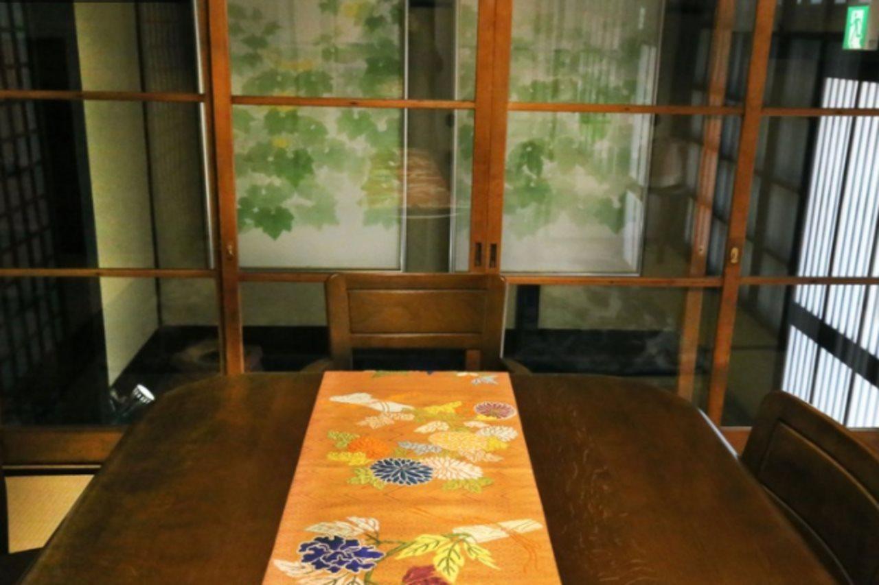 Show-an Apartment *